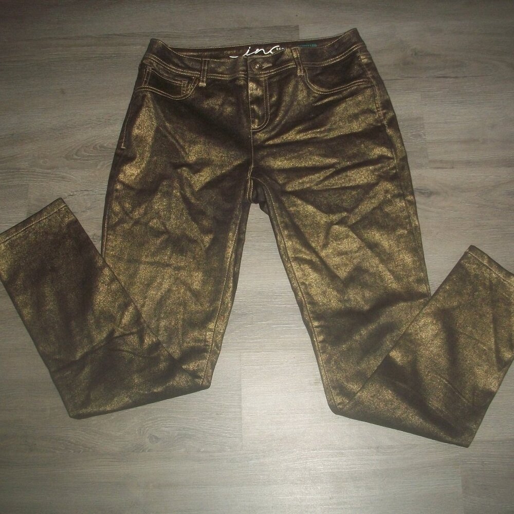 womens metallic jeans.gold shimmer.straight leg."INC" size 6